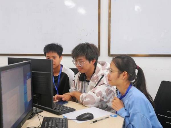 第十一届“学创杯”全国大学生创业综合模拟大赛贵州省选拔赛在贵州商学院举办